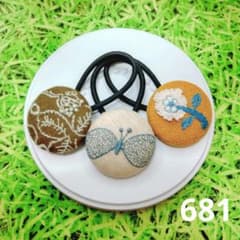 681 ミナペルホネン✨ハンドメイドヘアゴム✨サムタイムズ ちょうちょ