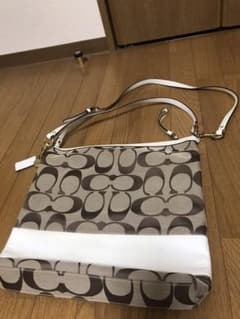 コーチ　ショルダーバッグのサムネイル