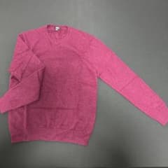 UNIQLO ユニクロ　カシミヤセーターのサムネイル