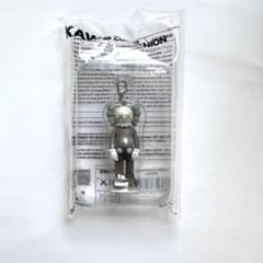 KAWS COMPANION キーホルダー BROWN