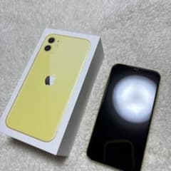 iPhone 11 イエロー 128 GB SIMフリーのサムネイル