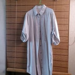 にじママ様専用　シャツワンピースのサムネイル