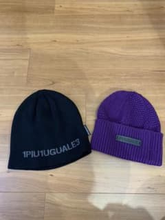 1 piu 1 uguale 3 ニット帽のサムネイル
