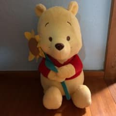 プーさんのぬいぐるみのサムネイル