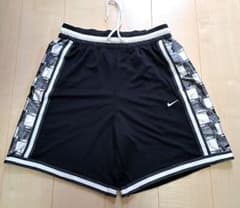 ☆新品メンズNIKEバスケパンツのサムネイル