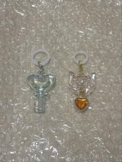 ☆お値下げしました☆めじるしチャーム 鍵 リボン ハート ガチャのサムネイル
