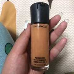 MACのファンデーションのサムネイル