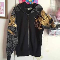 値下げしました!!!龍のパーカーのサムネイル