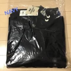 ユニクロアニヤハインドマーチカシミヤハイネックニットのサムネイル