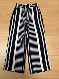 ストライプ柄 ワイドパンツ ブラック×ホワイトのサムネイル
