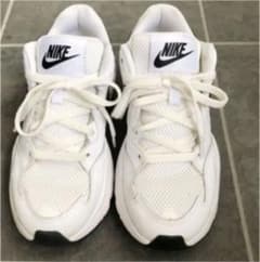 お値下げ！NIKEスニーカーのサムネイル