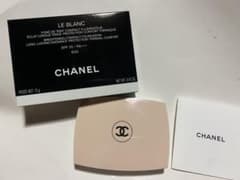CHANEL LE BLANC パウダーファンデーション B20のサムネイル