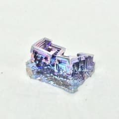 ビスマスの結晶のサムネイル