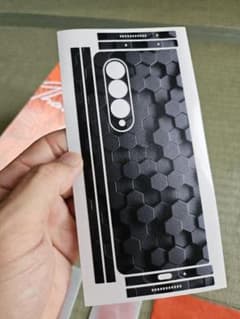 Samsung Z Fold4 スキンのサムネイル