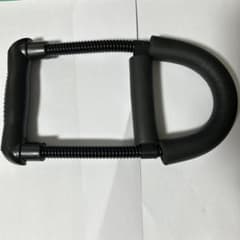 腕を鍛える筋トレ器具たちのサムネイル