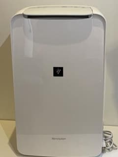 SHARP 衣類乾燥除湿機 CV-N71-W 2023年製 中古美品のサムネイル
