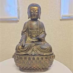 中国特大　金銅仏像　金色と黒色の仏像 約30cm 中国特大 金銅仏像 金色と黒色の仏像 約30cm - メルカリ