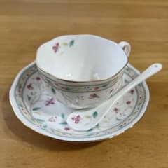 カップ&ソーサー　花柄　5セットのサムネイル