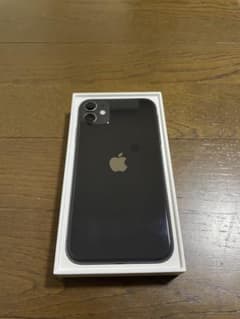 iPhone 11 ブラック 64GB SIMフリーのサムネイル