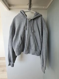グレー ジップアップパーカーのサムネイル