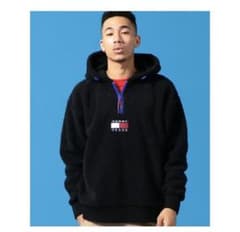 新品TOMMY JEANS ボア フリース ハーフジップ パーカーのサムネイル