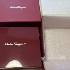 Ferragamo フェラガモ 時計用ケースのサムネイル