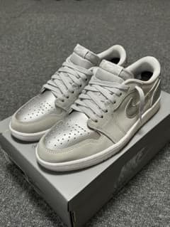 NIKE AIR JORDAN 1 RETRO LOW OG SILVER ナ…のサムネイル