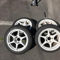 P1レーシング 16インチ 8.5j 9部山タイヤ付きのサムネイル