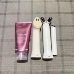 medicube 美顔器 3点セット 本体 ジェル付きのサムネイル
