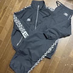 UMBRO HÔTEL PALACEコラボ　上下ナイロンセットアップのサムネイル