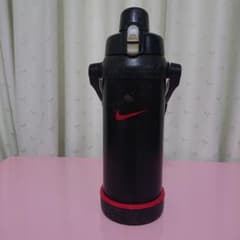 THERMOS  2L 水筒 ナイキのサムネイル