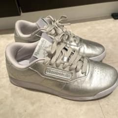 【美品】Reebok（リーボック）スニーカーのサムネイル