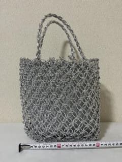 【お値下げ中】これからの季節に❕ シルバーメッシュバッグのサムネイル