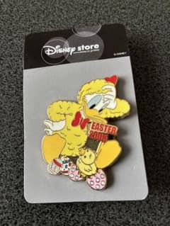 Disney Store イースター2005 ピンバッジ - メルカリ
