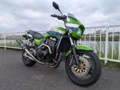 Kawasaki ZRX1100 カスタム車のサムネイル