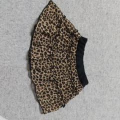 ヒョウ柄スカートのサムネイル