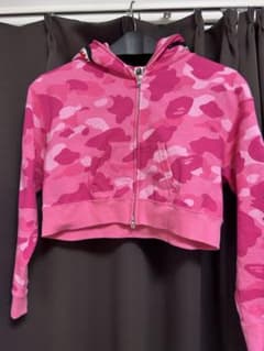 A BATHING APE ピンクカモ シャークパーカー クロップド丈のサムネイル