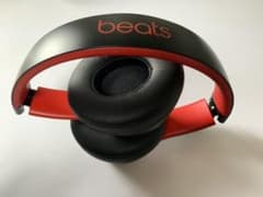 Beats solo3 wireless 黒赤のサムネイル