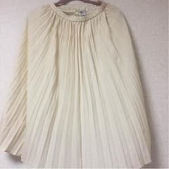 GU♡白プリーツスカートのサムネイル