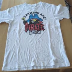 A BATHING APE 海賊Tシャツ　Lのサムネイル