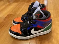 バンクシーって誰！！！ 専用AIR JORDAN 1 MID SE 25.0cmのサムネイル