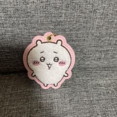 ちいかわ もこもこサガラ刺繍キーホルダー - メルカリ