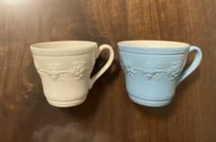 新品未使用 WEDGWOOD フェスティビティ マグカップ 2客のサムネイル