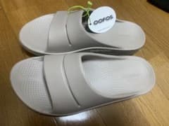 G*e様 定価8,580円 25cm(EU39) OOFOS ウーフォス サンダのサムネイル