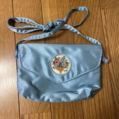 petit point ポーチ型ショルダーのサムネイル