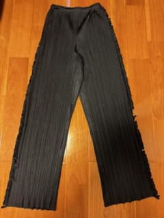 【美品】PLEATS PLEASE サイドフリンジ パンツ PP63-JF123 美品】PLEATS PLEASE サイドフリンジ パンツ PP63-JF123 - メルカリ