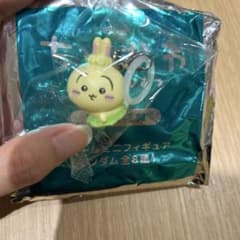 ちいかわ うさぎ めじるしチャーム 映画のサムネイル