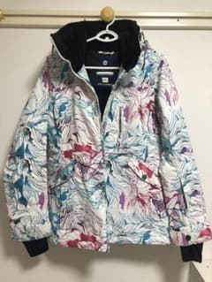 Roxy スノーボードウェアのサムネイル
