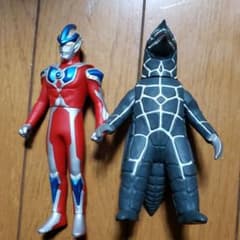 ウルトラマンギンガ、怪獣セットのサムネイル