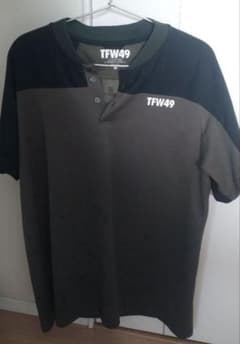 たかし　TFW49 カラーレスポロ　オリーブ／ブラック たかし様専用 TFW49 カラーレスポロ オリーブ／ブラック - メルカリ